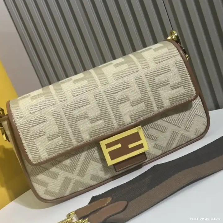 Cheap Motif Baguette Medium Bag Beige Canvas Fendi FF In 0701